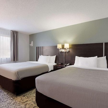 Quality Inn Hall Of Fame Кантон Екстериор снимка