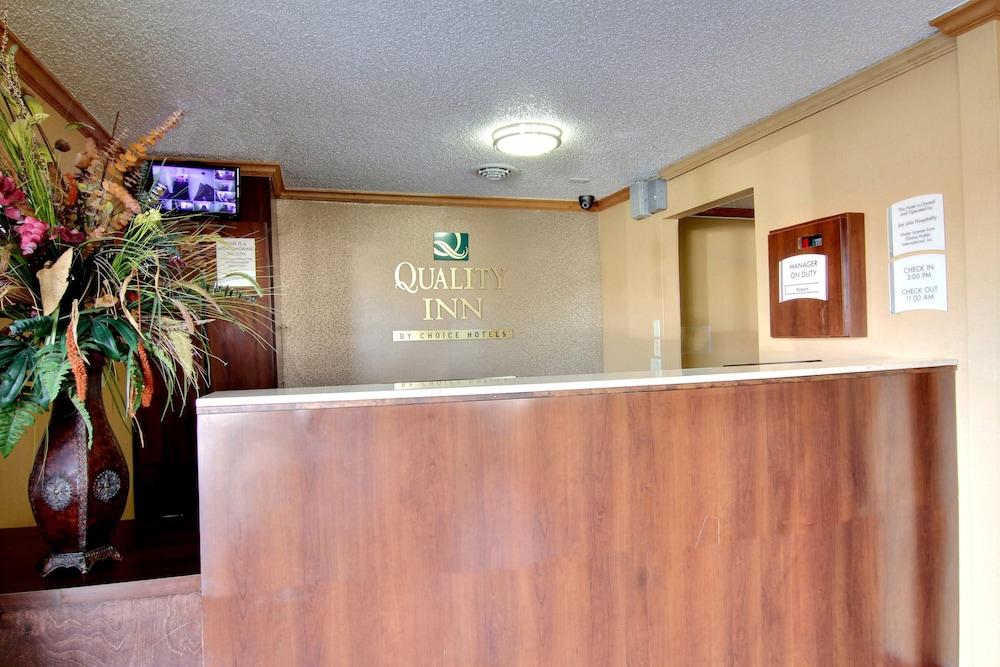Quality Inn Hall Of Fame Кантон Екстериор снимка